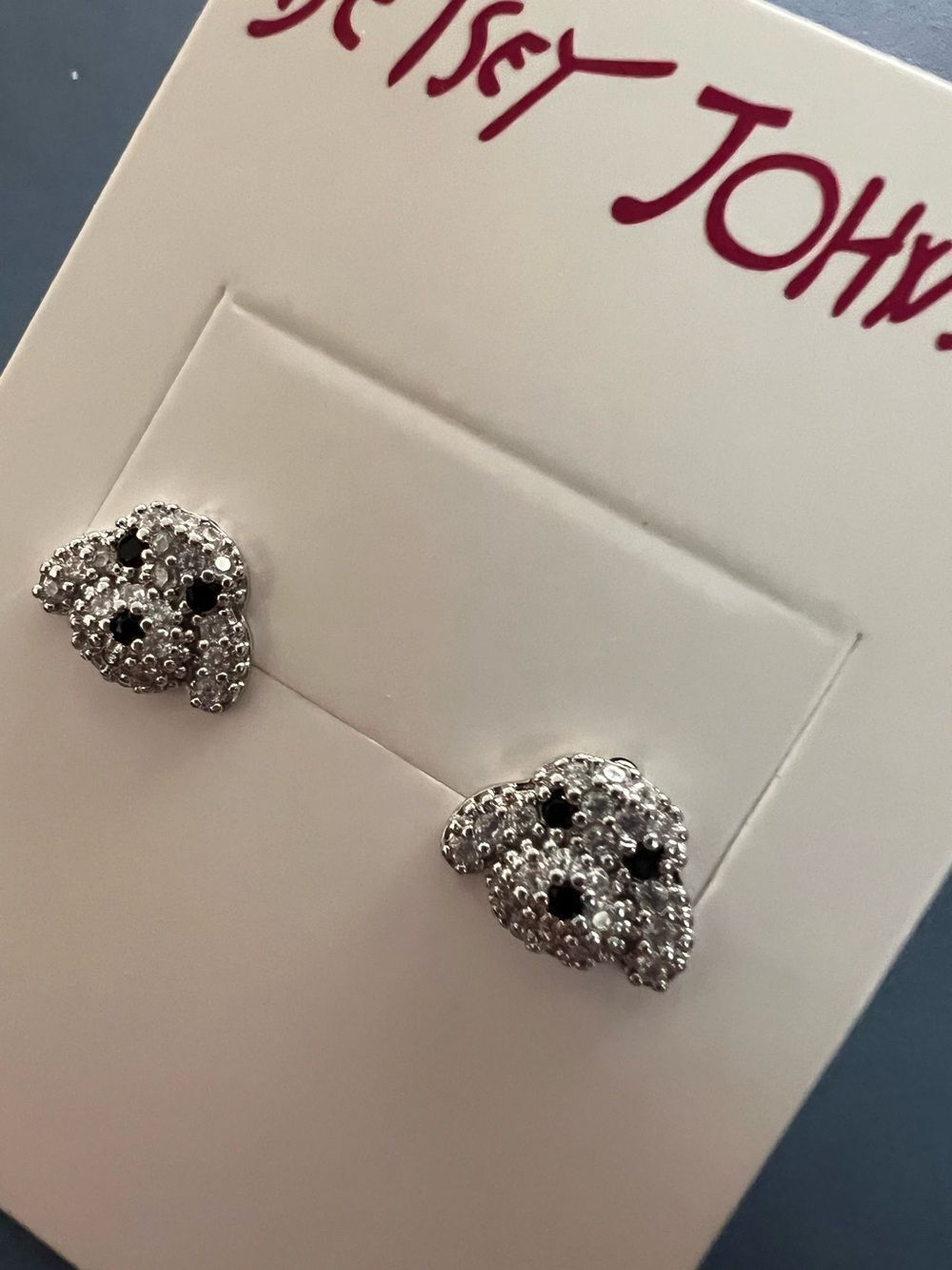 🐶 Betsey Johnson Silver Puppy Dog Crystal Stud Earrings 🐶